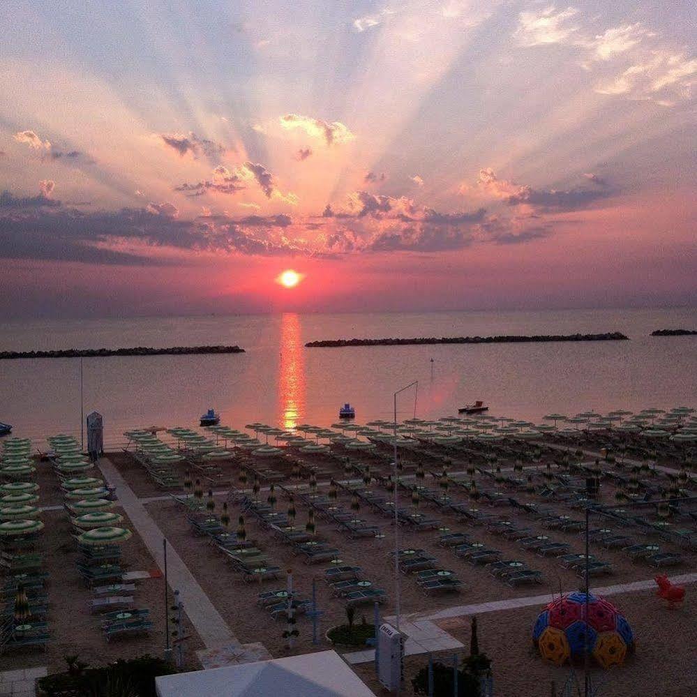Florida Park Hotel Bellaria-Igea Marina Exterior photo